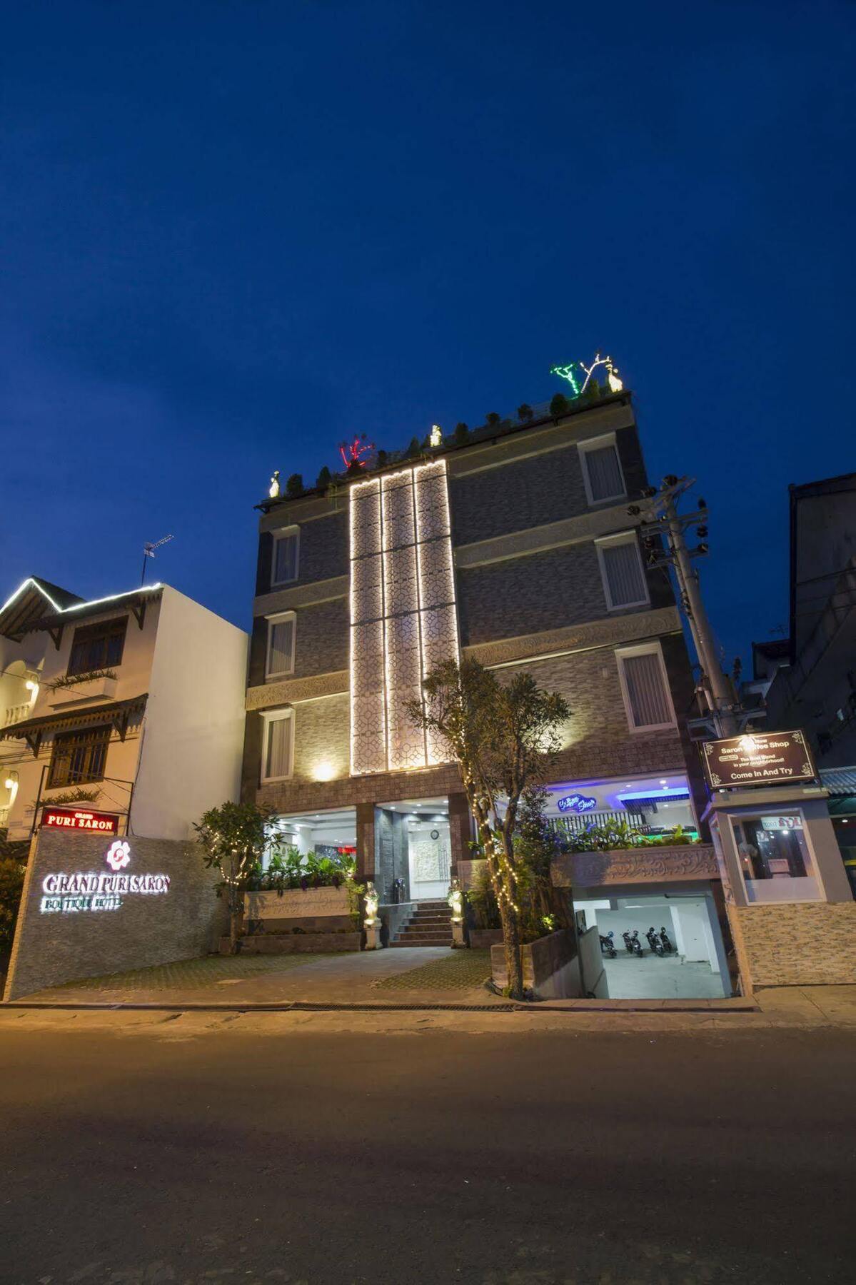 Grand Puri Saron Hotel Malioboro Yogyakarta Eksteriør billede